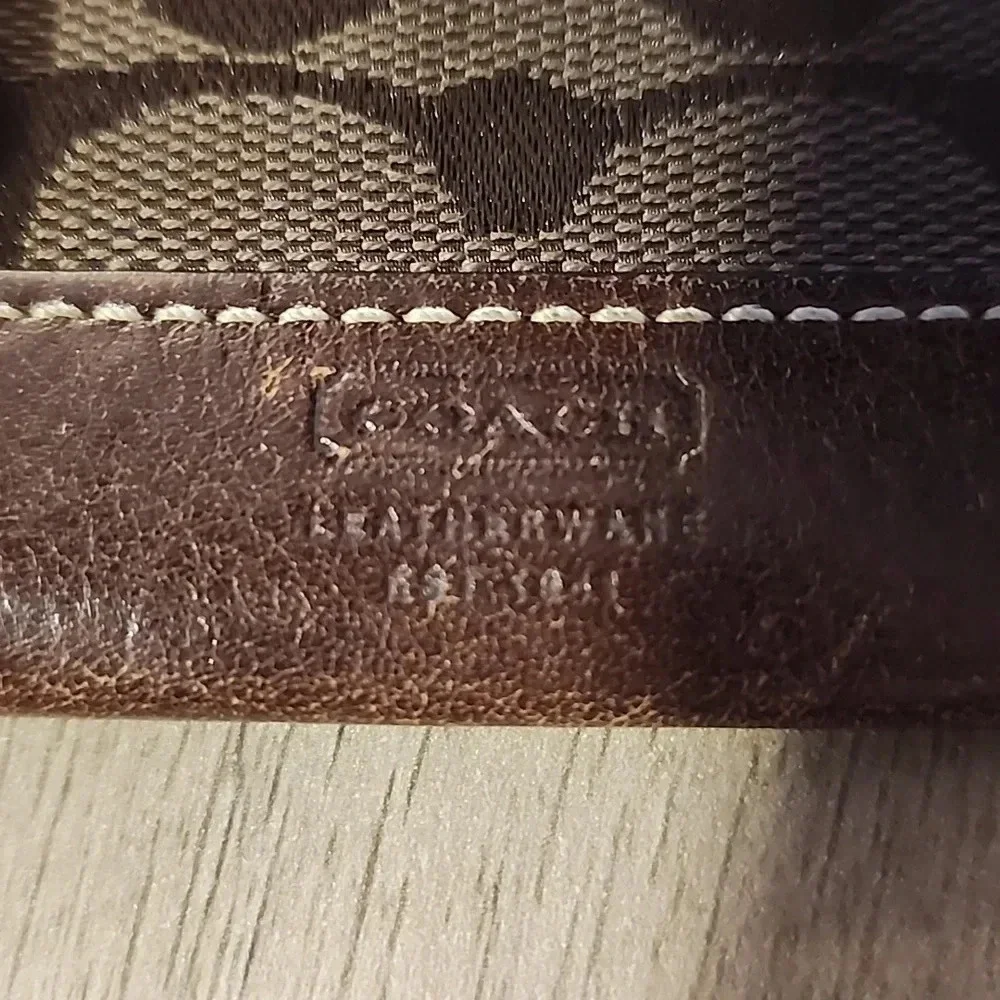 COACH CARD HOLDER - Picture 2 of 6